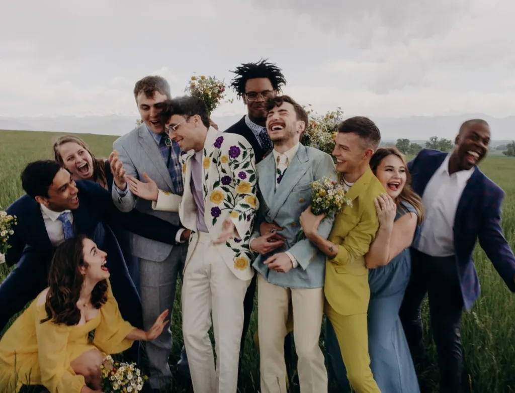 Warm-weather outfit inspiration for an outdoor celebration